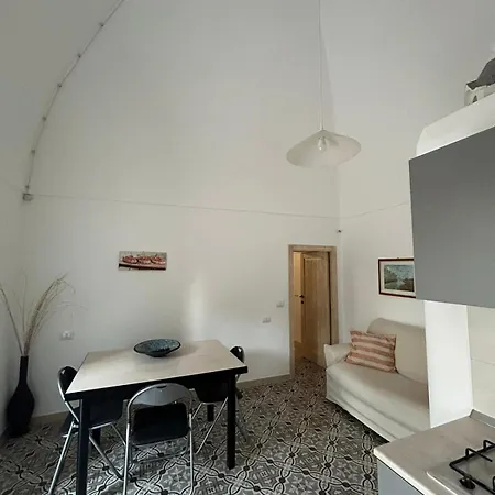 Casa Acquachiara 182 *